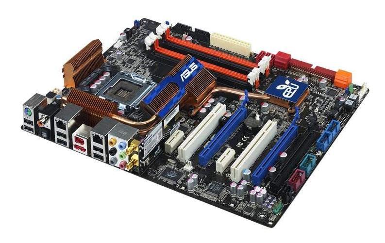 Immagine pubblicata in relazione al seguente contenuto: ASUS P5Q3 Deluxe: specifiche e foto della nuova motherboard | Nome immagine: news7452_1.jpg