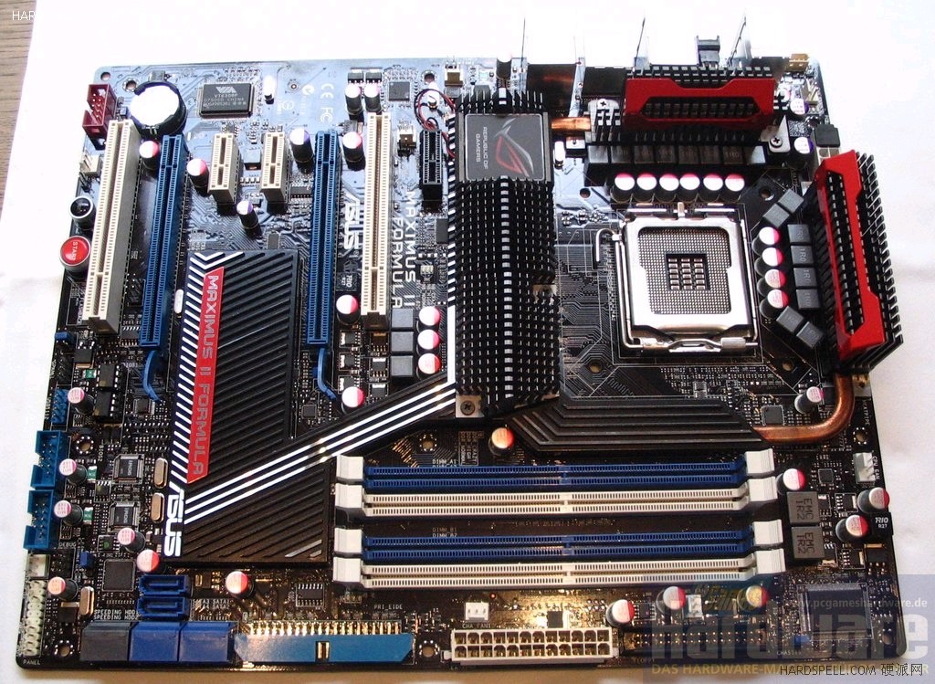 Immagine pubblicata in relazione al seguente contenuto: ASUS ROG Maximus II Formula con Creative X-Fi: prime foto | Nome immagine: news7520_1.jpg