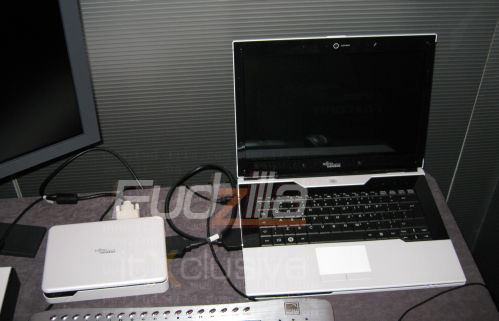 Immagine pubblicata in relazione al seguente contenuto: Fujitsu Siemens utilizza ATI XGP per i nuovi notebook Amilo | Nome immagine: news7945_2.jpg
