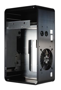 Immagine pubblicata in relazione al seguente contenuto: Lian Li presenta PC-XB01: lo Chassis sostitutivo per Xbox 360 | Nome immagine: news8276_2.jpg