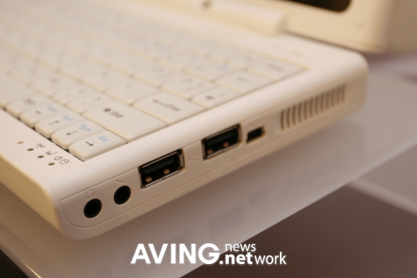 Immagine pubblicata in relazione al seguente contenuto: EVERUN NOTE, il primo netbook sul mercato con cpu AMD | Nome immagine: news8280_6.jpg