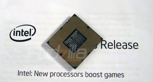 Immagine pubblicata in relazione al seguente contenuto: Nehalem, alla GC di Leipzig Intel mostra una cpu Core i7 | Nome immagine: news8366_2.jpg