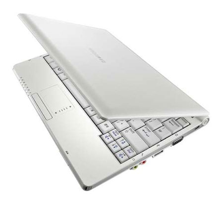 Immagine pubblicata in relazione al seguente contenuto: Samsung lancia il suo primo portatile netbook siglato NC10 | Nome immagine: news8607_1.jpg