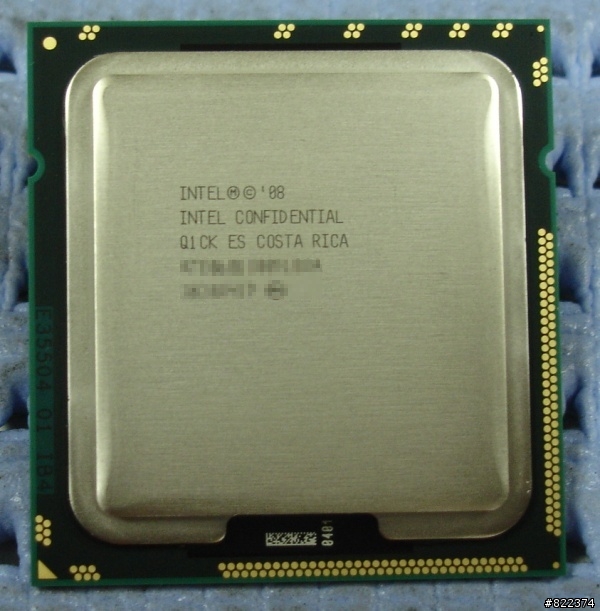 Immagine pubblicata in relazione al seguente contenuto: Foto della cpu Intel Core i7 965 Extreme Edition e del suo cooler | Nome immagine: news8635_1.jpg