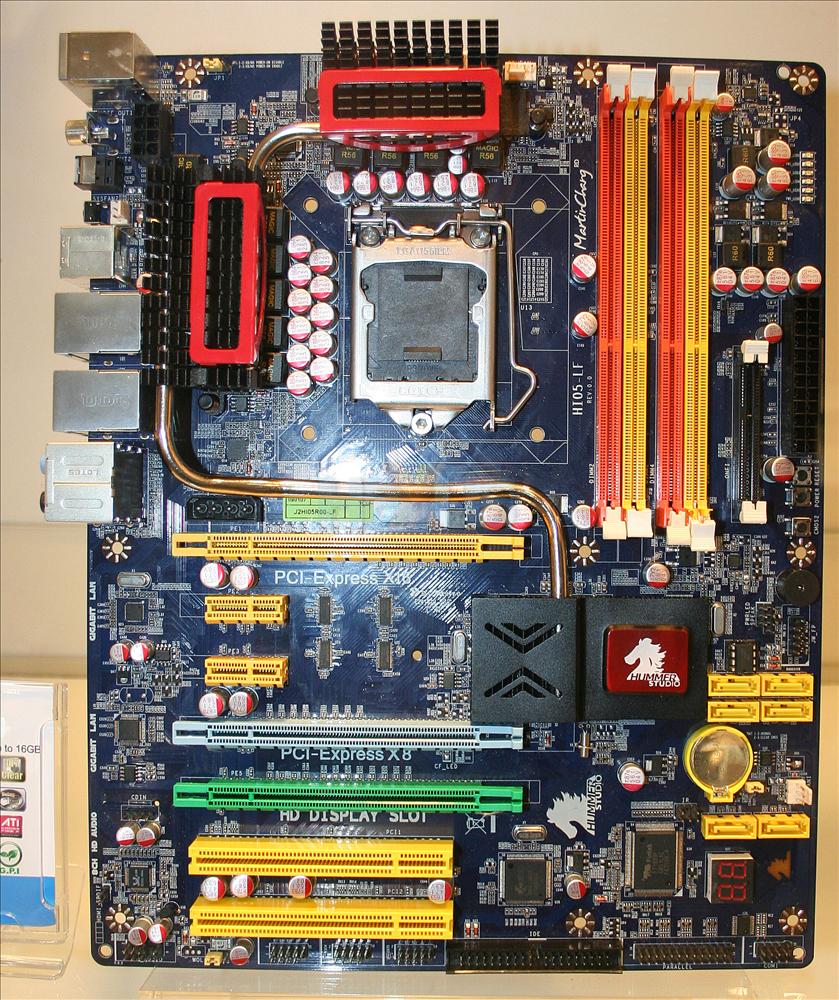 Immagine pubblicata in relazione al seguente contenuto: Foto di due motherboard per Core i5 prodotte da Jetway e Biostar | Nome immagine: news9767_1.jpg