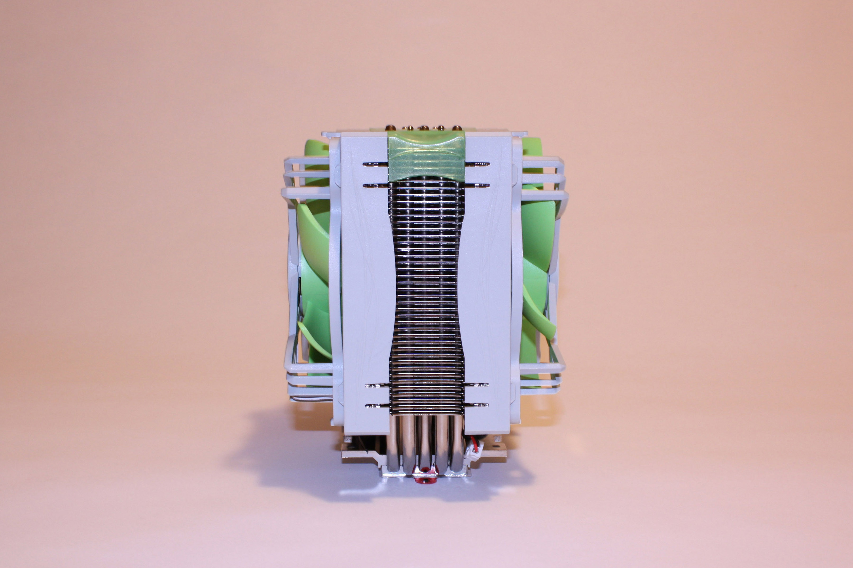 Risorsa grafica - foto, screenshot o immagine in genere - relativa ai contenuti pubblicati da hwsetup.it | Nome immagine: thermaltake_jing_cooler_9.jpg