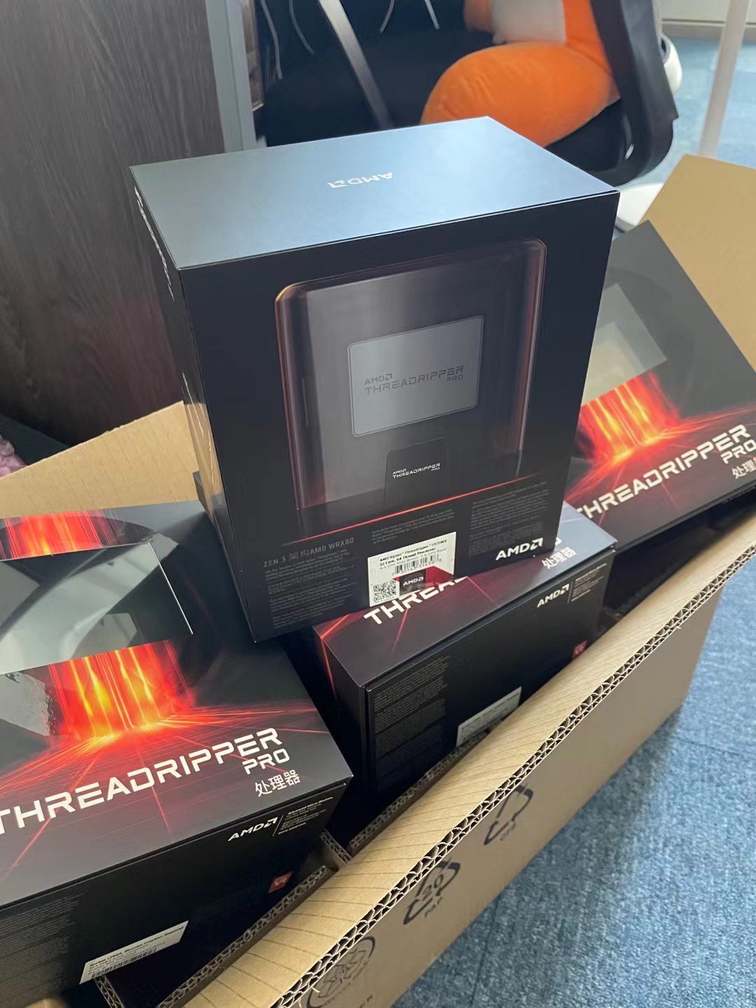 Immagine pubblicata in relazione al seguente contenuto: Le CPU AMD Ryzen Threadripper PRO 5000WX nel mercato DIY cinese: i prezzi | Nome immagine: news33422_Ryzen-Threadripper-PRO-5000WX_4.jpg