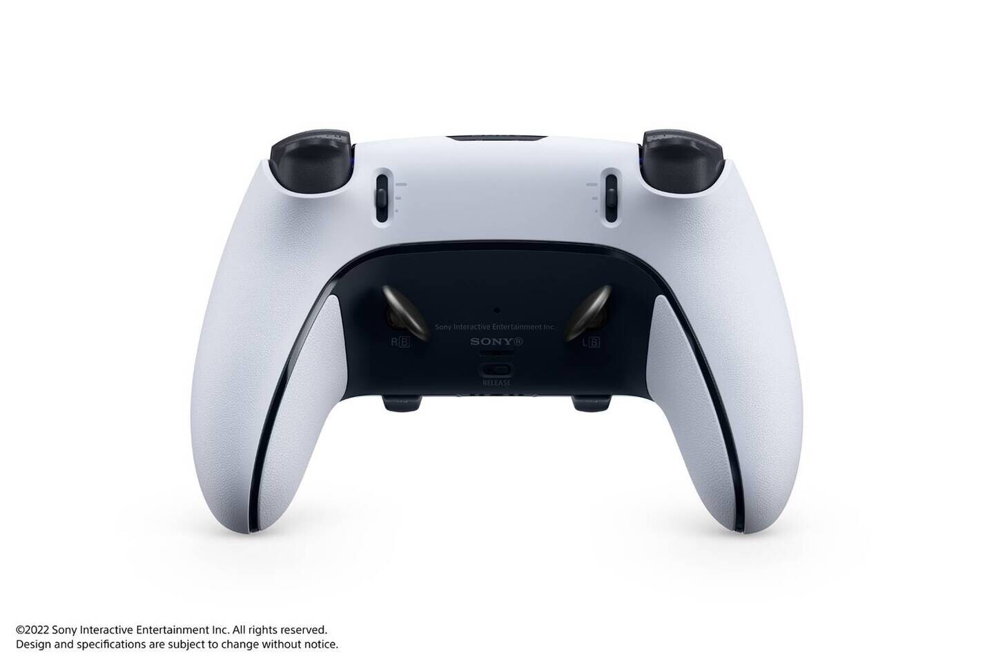 Immagine pubblicata in relazione al seguente contenuto: Sony annuncia il controller wireless DualSense Edge per la console PlayStation 5 | Nome immagine: news33589_Sony-DualSense-Edge_Controller_PlayStation-5_3.jpg