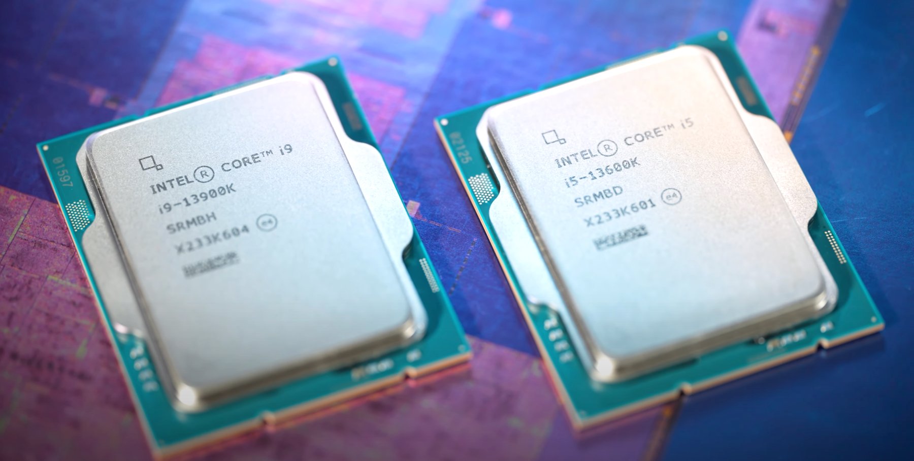 Immagine pubblicata in relazione al seguente contenuto: Foto delle CPU per desktop Intel Raptor Lake Core i9-13900K e Core i5-13600K | Nome immagine: news33717_Intel-Raptor-Lake-Media-Kit_3.jpg