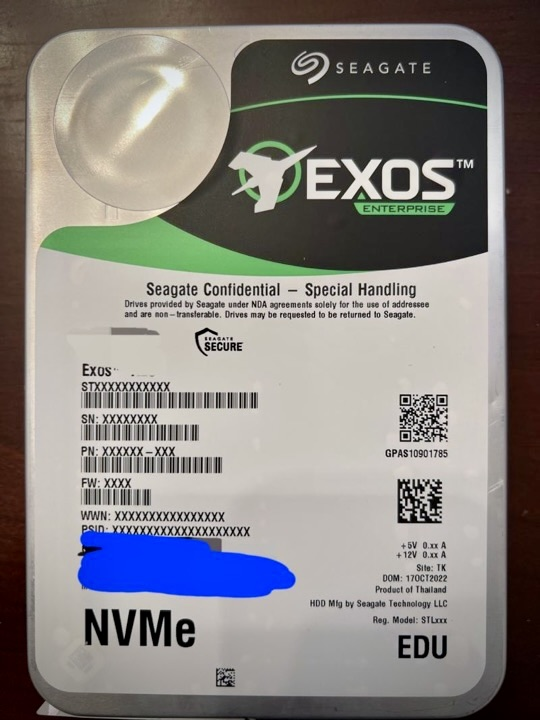 Media asset in full size related to 3dfxzone.it news item entitled as follows: Prima foto di un HDD EXOS Enterprise di Seagate con interfaccia NVMe U.2 | Image Name: news33949_Seagate-EXOS_NVMe-U2_1.png