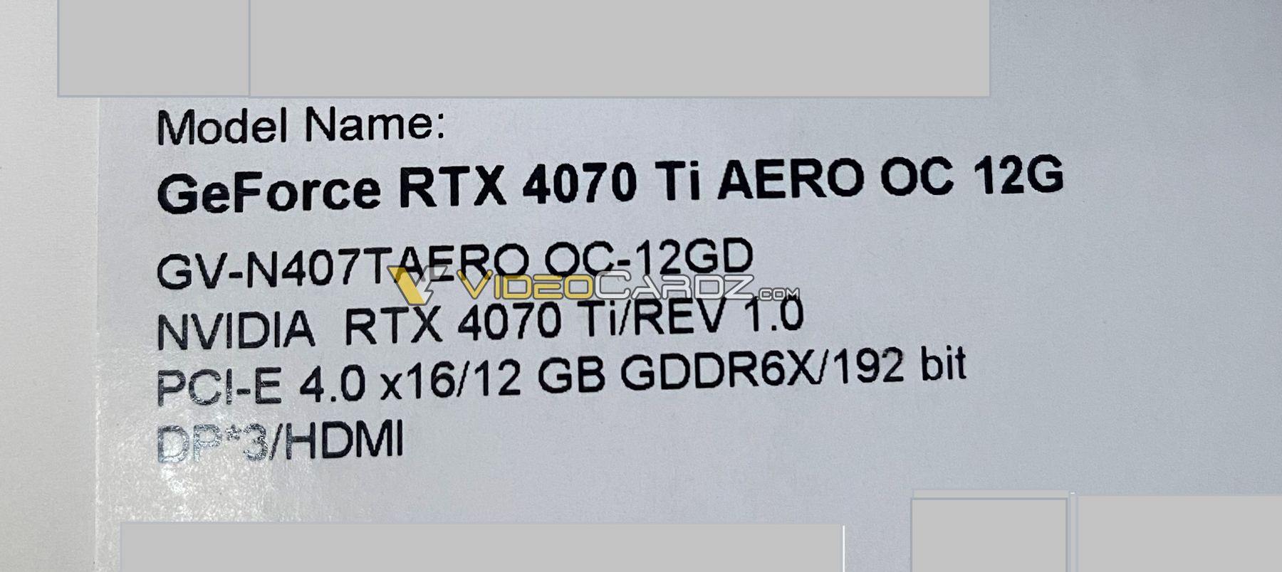 Immagine pubblicata in relazione al seguente contenuto: Foto della video card factory-overclocked GIGABYTE GeForce RTX 4070 Ti AERO OC | Nome immagine: news34004_GIGABYTE-GeForce-RTX-4070-Ti-AERO-OC-12GB-GDDR6X_4.jpg