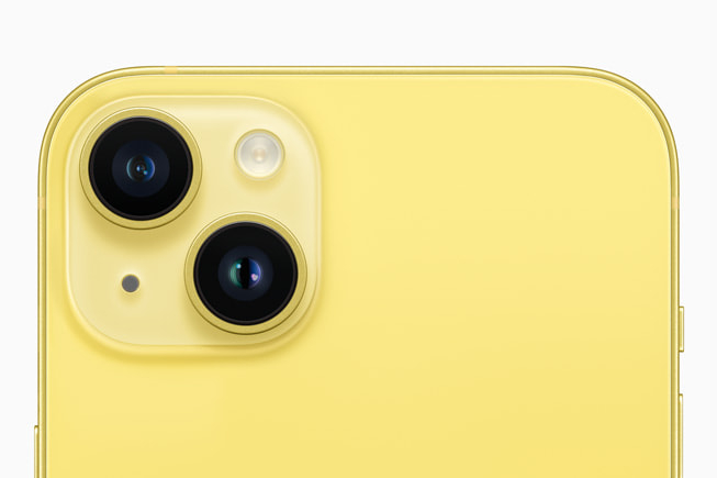 Media asset in full size related to 3dfxzone.it news item entitled as follows: Apple annuncia nuovi modelli iPhone 14 e iPhone 14 Plus di colore giallo | Image Name: news34247_Apple-iPhone-14_Giallo_3.jpg