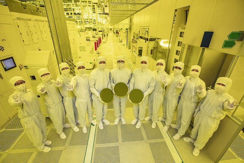 Immagine pubblicata in relazione al seguente contenuto: Segnalati problemi di resa produttiva bassa per i nodi a 3nm di TSMC e Samsung | Nome immagine: news34916_Samsung-3nm_Official-Photo_1.jpg