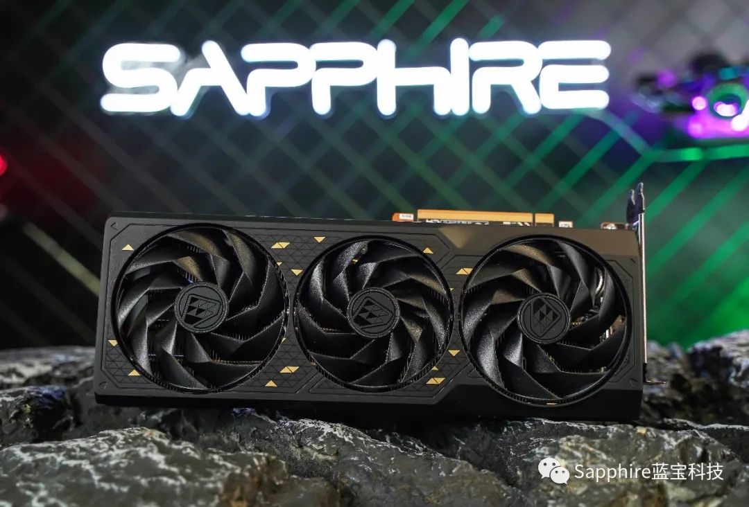Immagine pubblicata in relazione al seguente contenuto: Sapphire introduce la Radeon RX 6750 GRE Black Diamond Edition, ma non per tutti | Nome immagine: news35169_Sapphire_Radeon-RX-6750-GRE-Black-Diamond-Edition_1.jpg