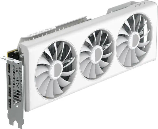 Immagine pubblicata in relazione al seguente contenuto: XFX realizza la video card Radeon RX 7800 XT Speedster QICK 319 White Edition | Nome immagine: news35318_XFX-Radeon-RX-7800-XT-Speedster-QICK-319-White-Edition_2.jpg