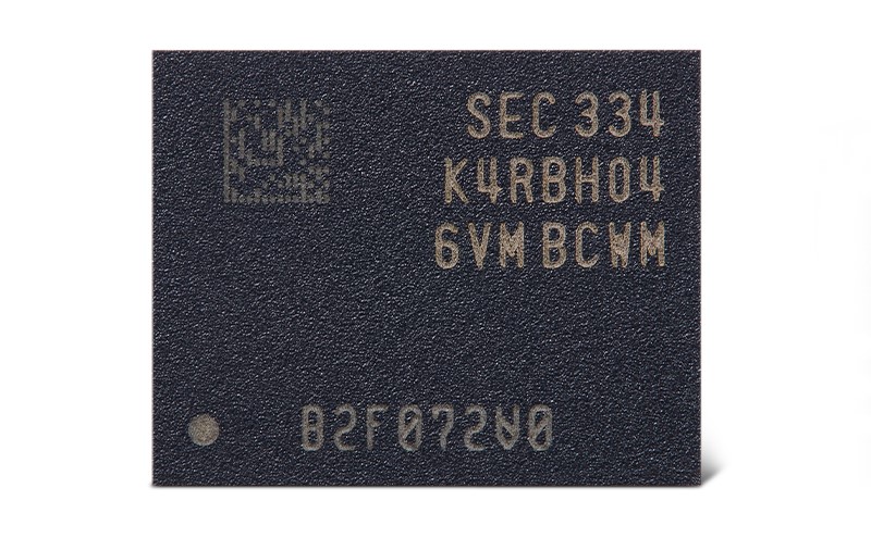 Immagine pubblicata in relazione al seguente contenuto: Samsung annuncia i primi chip di LPDDR5X con data rate fino a 10.7Gbps | Nome immagine: news35506_Samsung_LPDDR5X_2.jpg