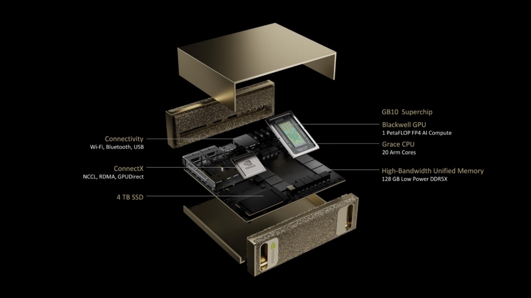 Immagine pubblicata in relazione al seguente contenuto: ASUS prepara il lancio di Ascent GX10, un mini PC con SoC basato su NVIDIA GB200 | Nome immagine: news36811_ASUS-Ascent-GX10_NVIDIA-GB200_2.jpeg
