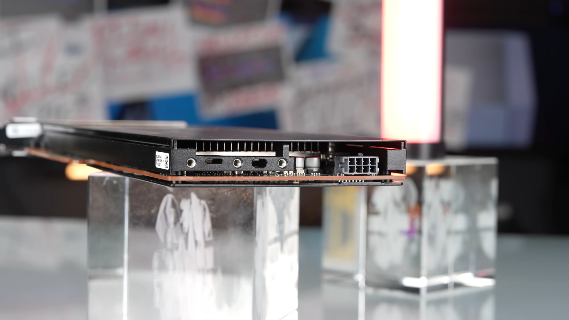 Immagine pubblicata in relazione al seguente contenuto: Huawei lancia la video card dual-gpu Atlas 300I Duo per applicazioni AI | Nome immagine: news37064_Huawei_Atlas-300I-Duo_2.png